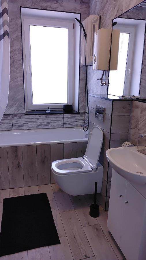 Apartament Na Rozanej I Ustka Ngoại thất bức ảnh